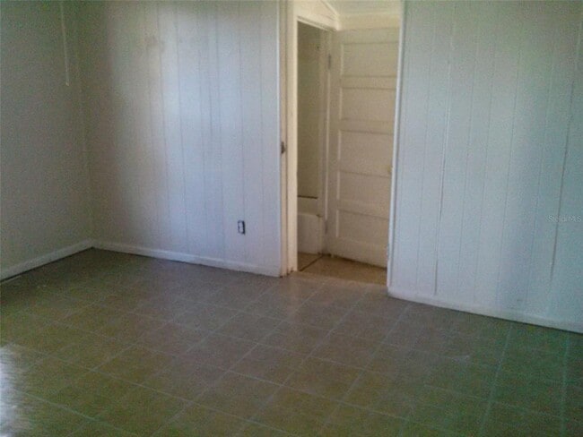 Building Photo - 114 N Chester St