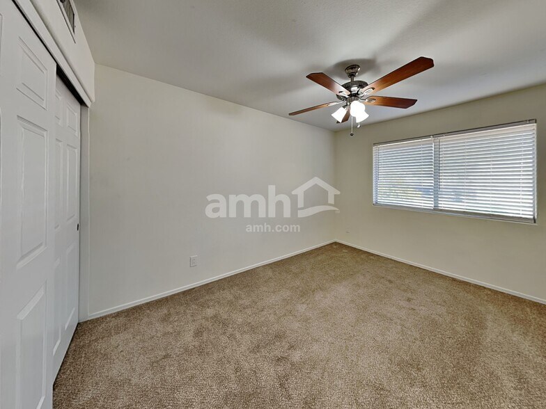 Building Photo - 4229 N Ranier