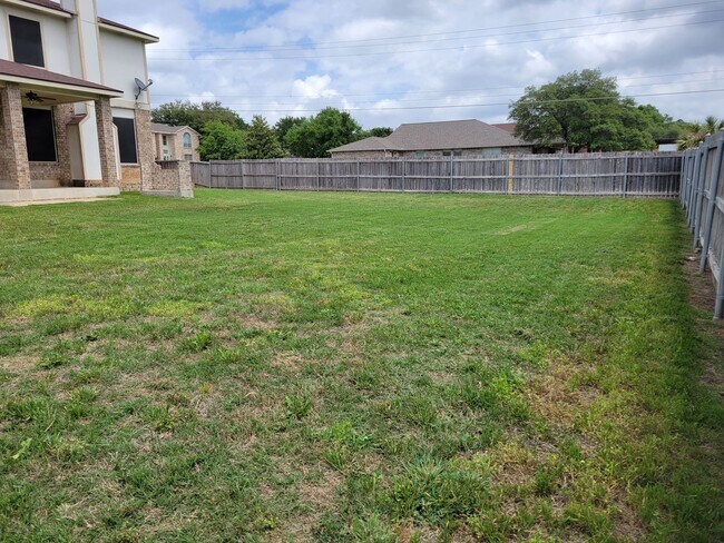 Building Photo - HUGE 4-5 BEDROOM IN HARKER HEIGHTS - OVER 2700 SQ FT