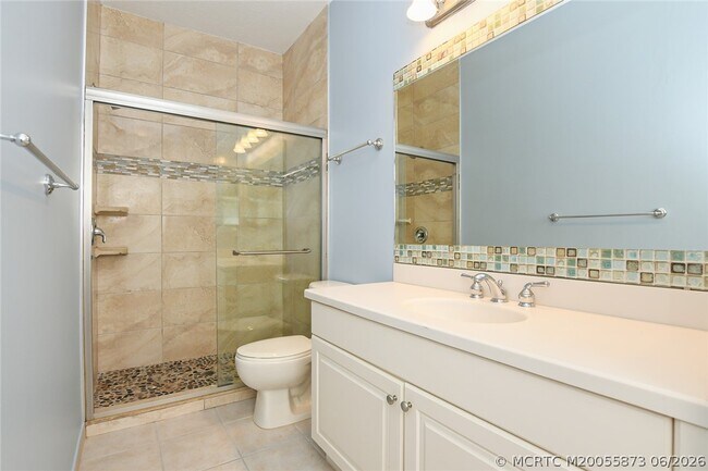 Building Photo - 2206 SW Cape Cod Dr