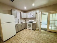 Building Photo - 13007 Shady Ln