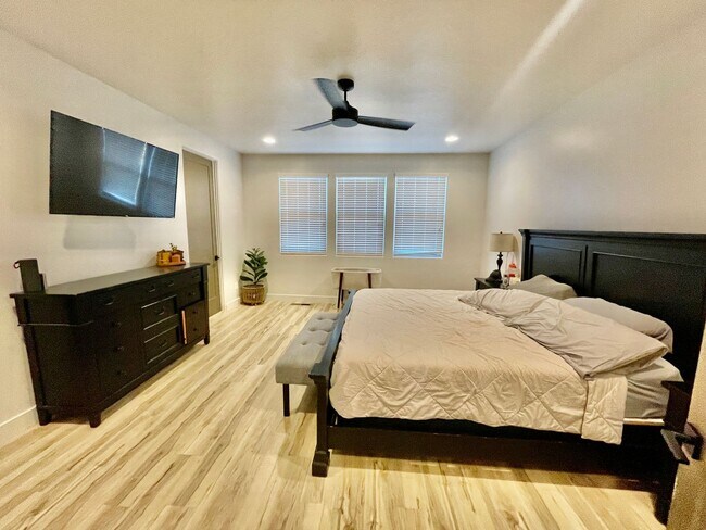 Building Photo - Beautiful Four-Bedroom Luxury Sage Villas Townhome in Ivins