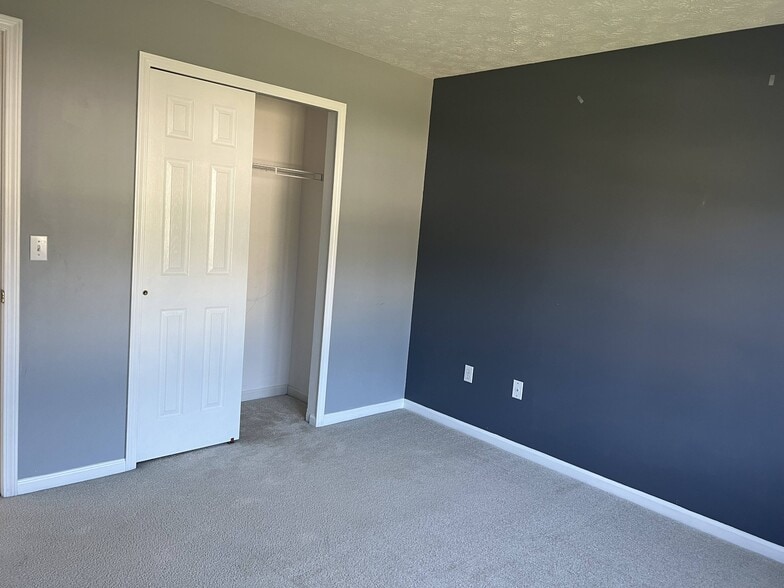 Building Photo - 122 Guygrace Ln