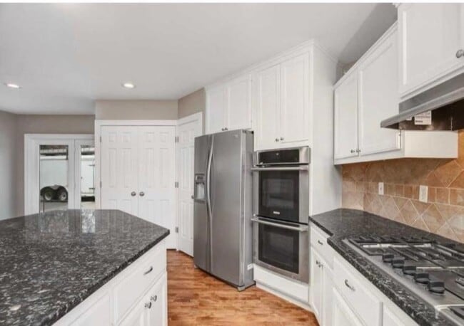 Building Photo - 1809 Baker Park Rd