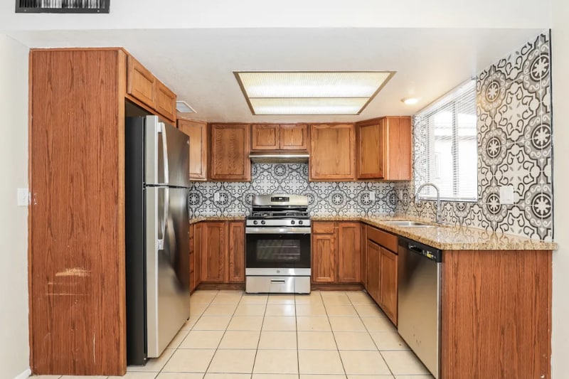 Building Photo - 3011 N 86th Ave