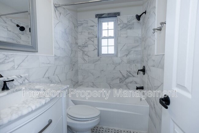 Building Photo - 102 Lynhaven Dr