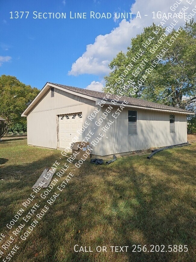 Building Photo - 1377 Section Line Rd