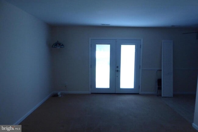 Building Photo - 3328 Johns Ct