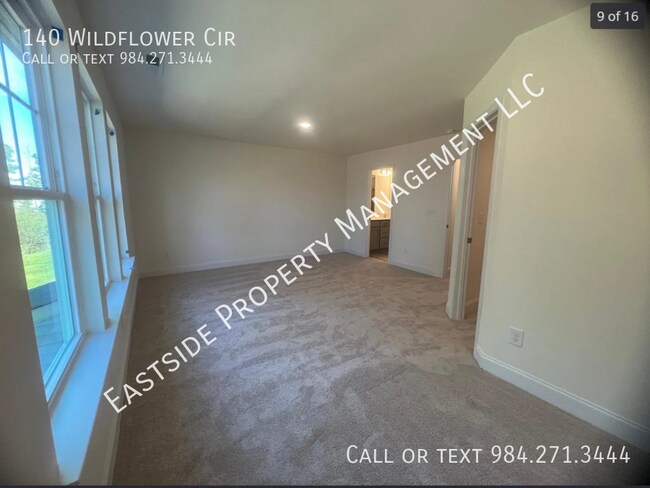 Building Photo - 140 Wildflower Cir