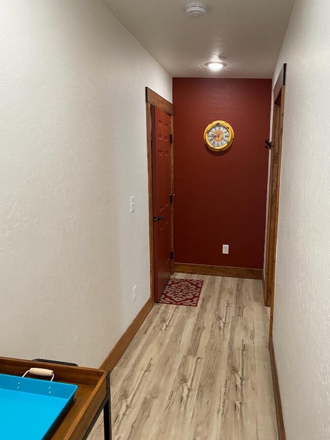 Building Photo - 444 E Montezuma Ave