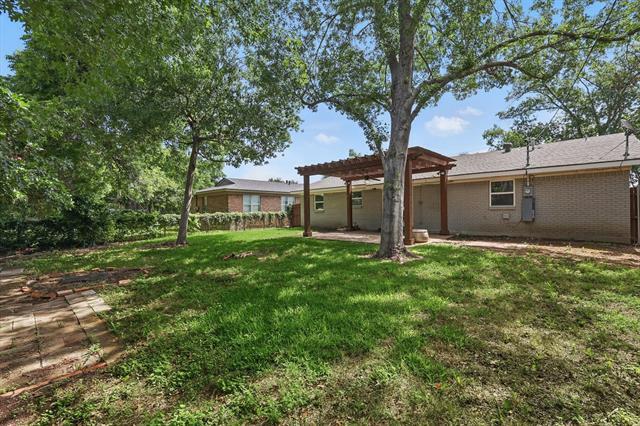 Building Photo - 3716 Stadium Dr