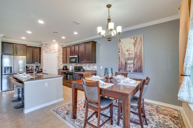 Building Photo - 14822 Fells Ln