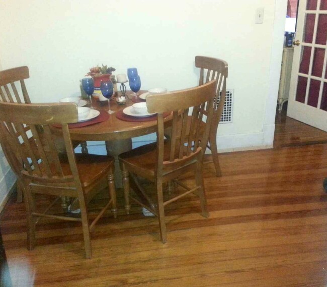 dining area - 1706 Villa Pl