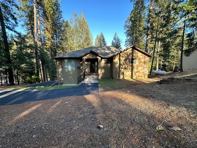 Primary Photo - 4 Bedroom 2.5 Bath Foresthill rental oppor...