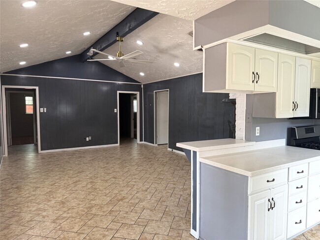 Building Photo - 10606 Kirkshire Dr