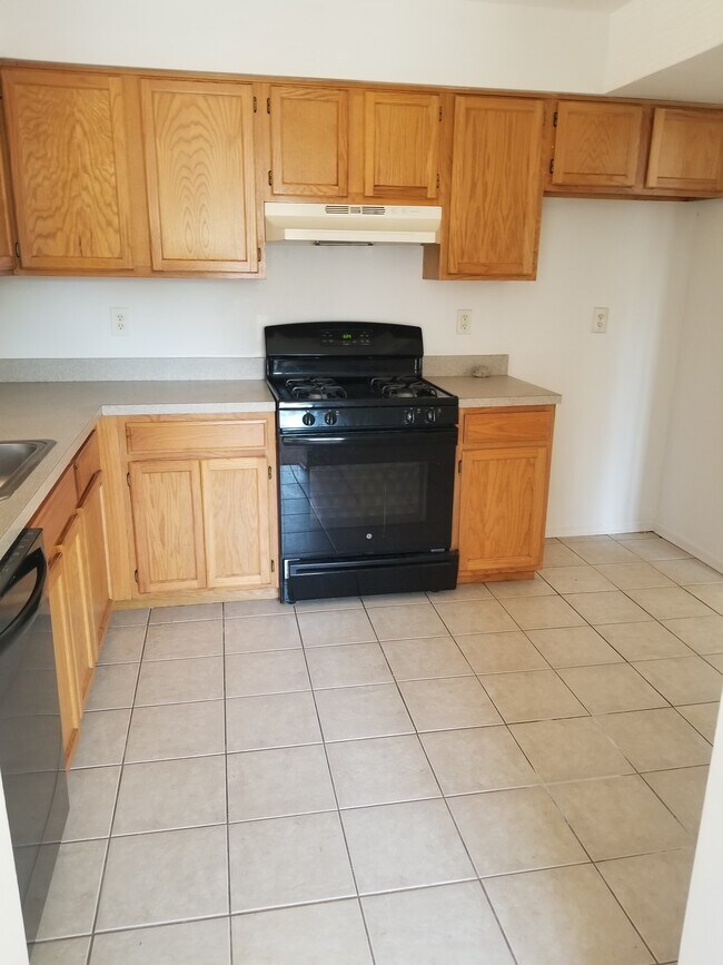 308 Avenel St 308 Avenel St Avenel NJ 07001 Apartment Finder