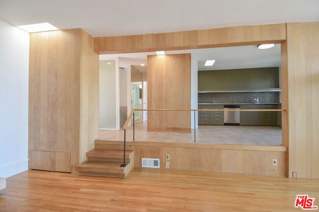 Building Photo - 8895 Appian Way