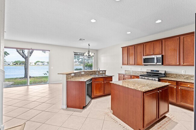 Building Photo - 266 Berenger Walk