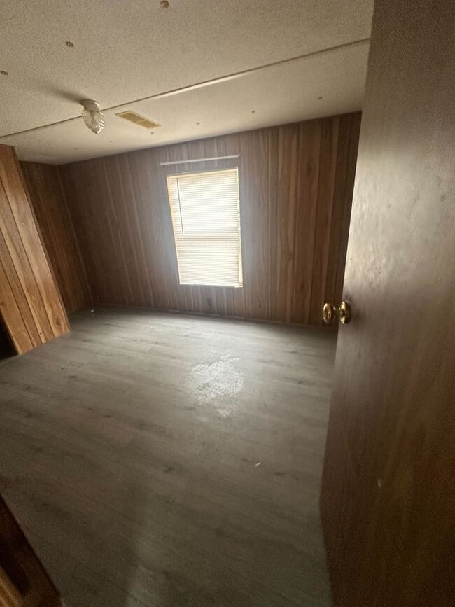 Building Photo - Available Soon! Apply Now! Rent this 2 bed...