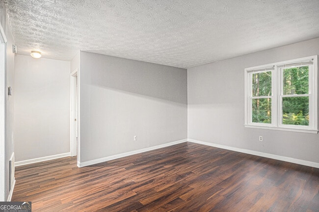 Building Photo - 147 Park Ridge Ct