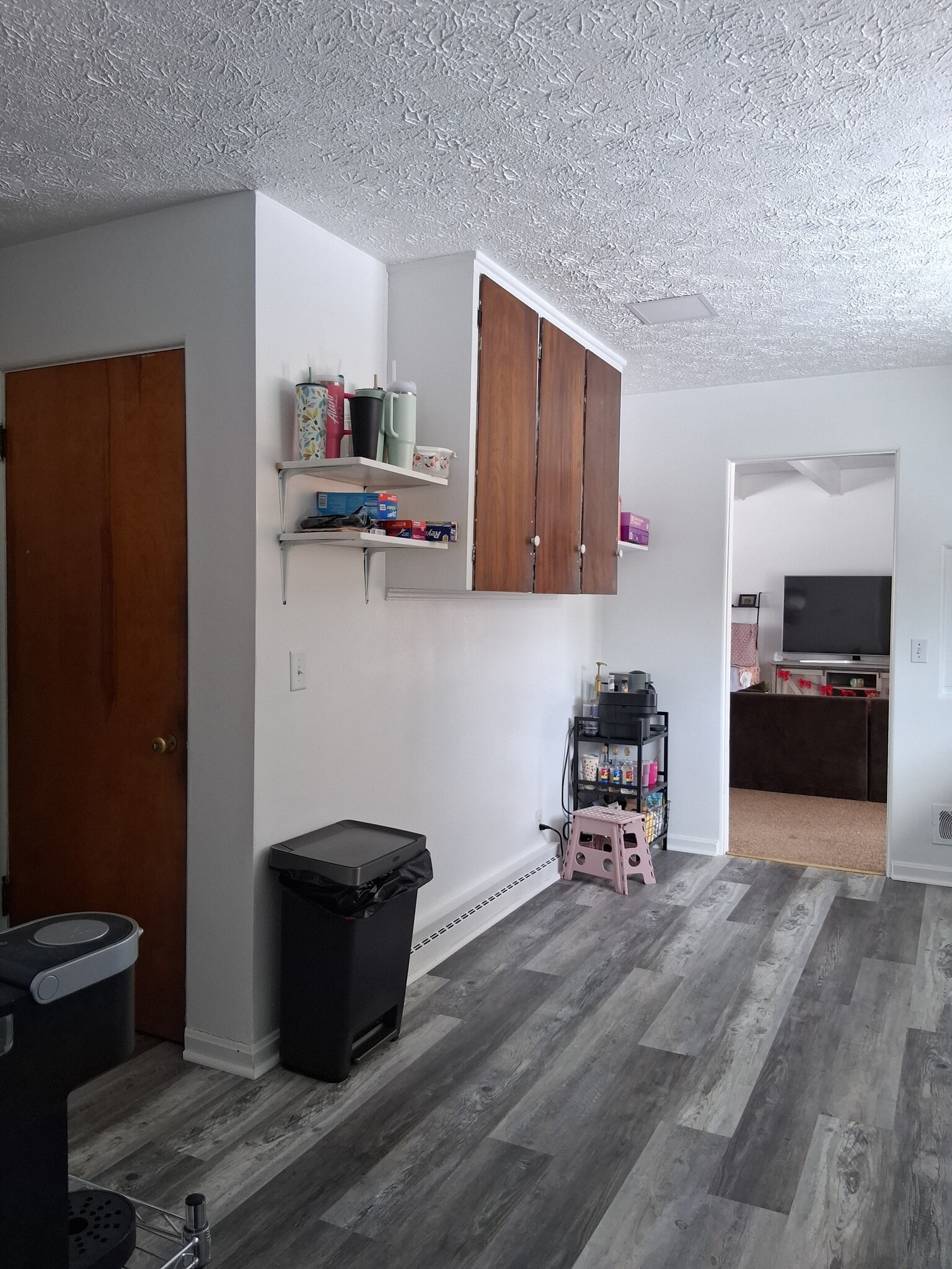 Building Photo - 1 Joyanne Ct