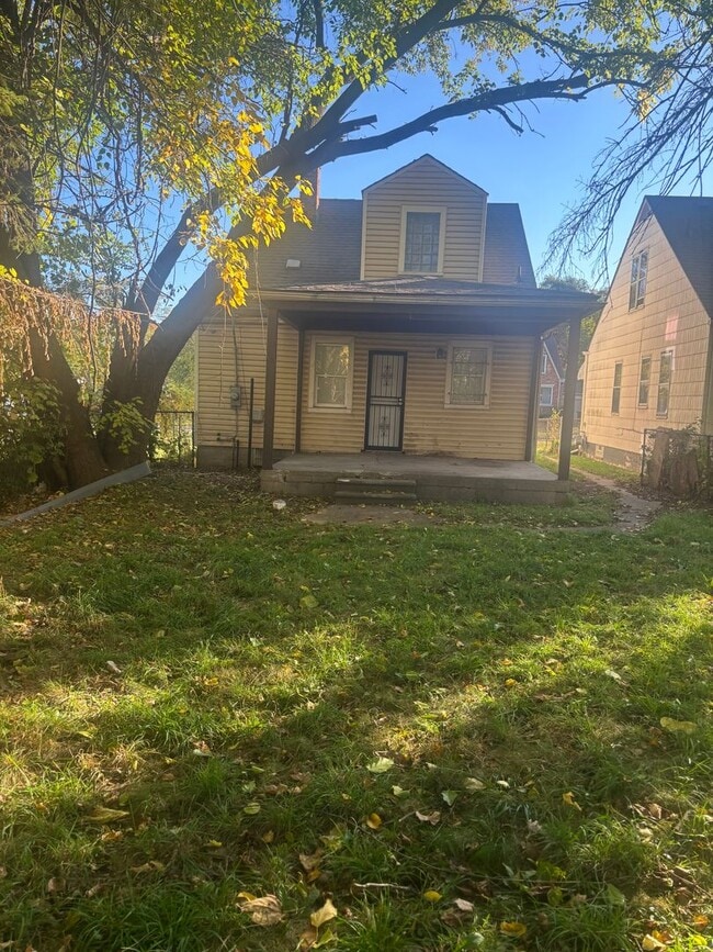 Building Photo - Updated Home In Detroit