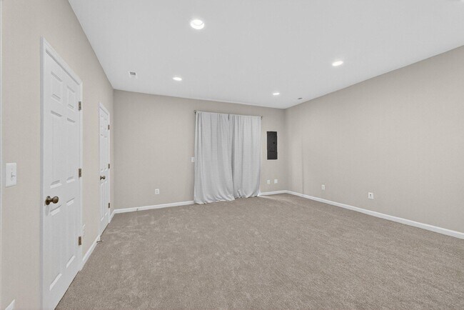 Building Photo - 109 Gelding Wy