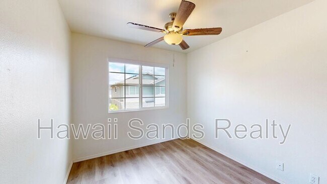 Building Photo - 91-1001 Keaunui Dr.