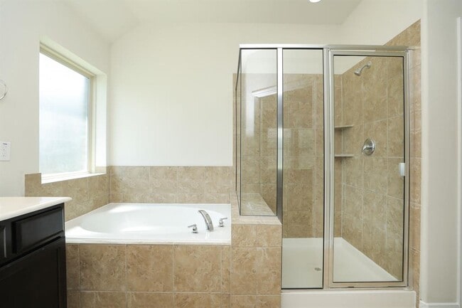 Building Photo - 4802 Elenas Bend Ct