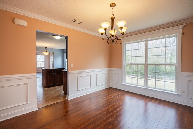 Building Photo - 157 Outpost Trl