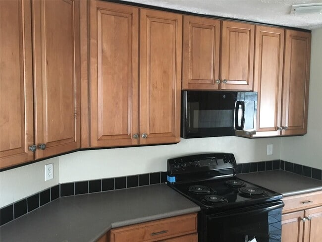 Building Photo - 1111 Jack Block Ct