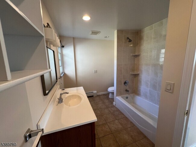 Building Photo - 215 Saddle River Rd