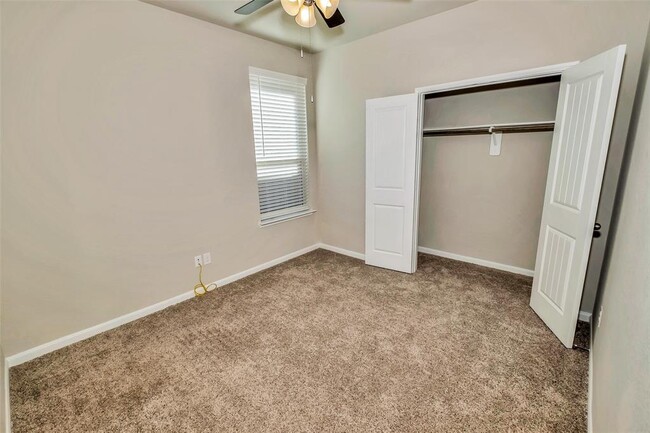 Building Photo - 5435 Atwood Cyn Ct