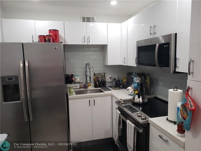 Building Photo - 150 SW 134th Way