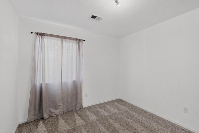 Building Photo - 3212 Ocate Meadows Ct NE