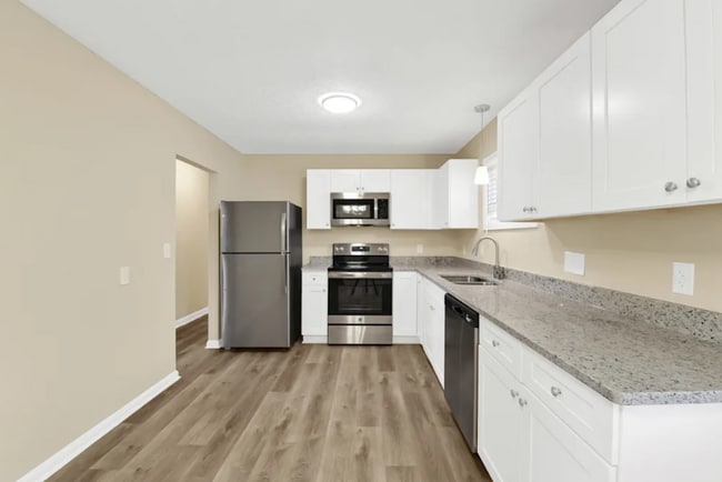 Building Photo - 2103 Concord Lake Rd