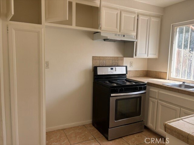 Building Photo - 7925 Midhurst Dr