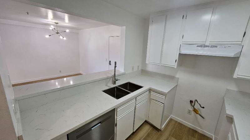 Building Photo - 5541 Fulcher Ave