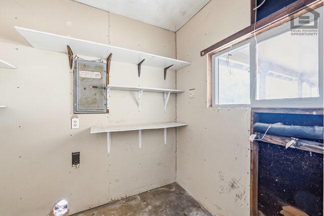 Building Photo - 6532 N 19th Dr