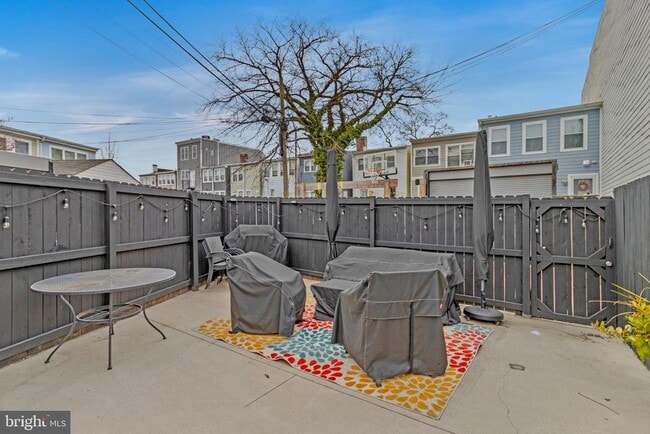 Building Photo - 1620 Massachusetts Ave SE