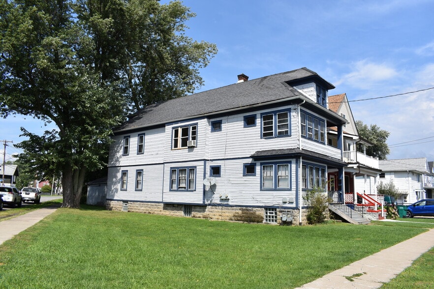 Building Photo - 92 Trowbridge St