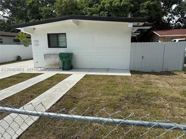 Building Photo - 1170 NW 25th St