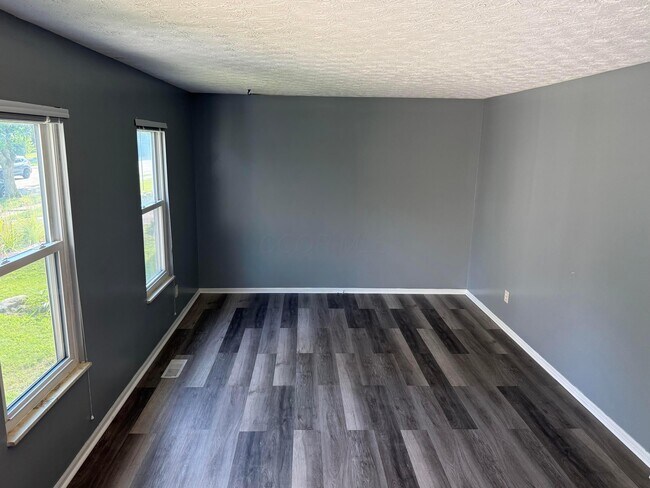 Building Photo - 3114 Strathaven Ct