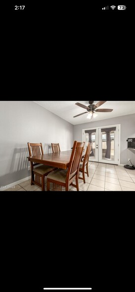 Building Photo - 6426 W Lamar Rd