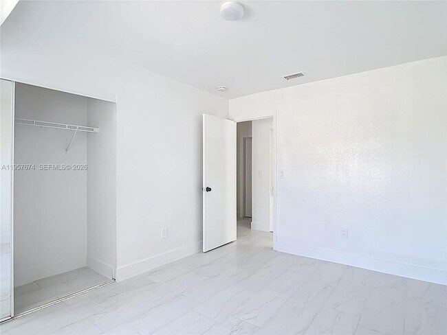 Building Photo - 4487 Pocatella Ave