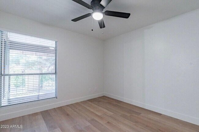 Building Photo - 4608 W Maryland Ave