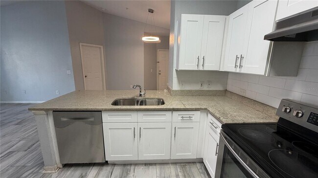 Building Photo - 2537 Maitland Crossing Way