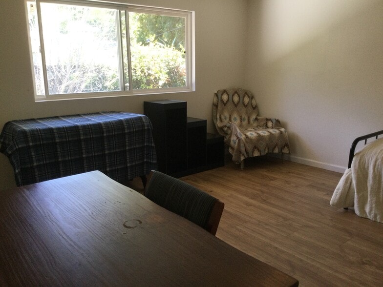 Building Photo - 22798 Avenue San Luis