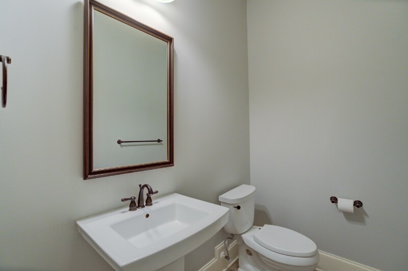 Building Photo - 1407 Idstone Way