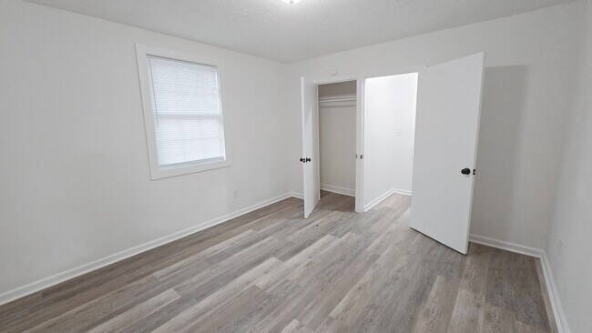 Building Photo - Monetta Apartments